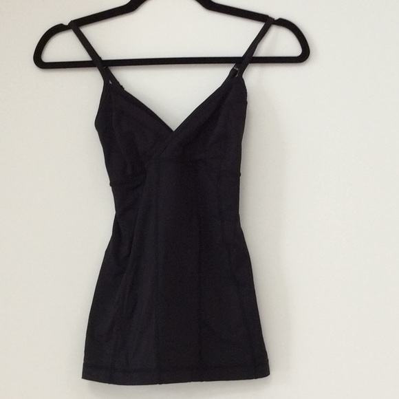 Lululemon top - Picture 2 of 8